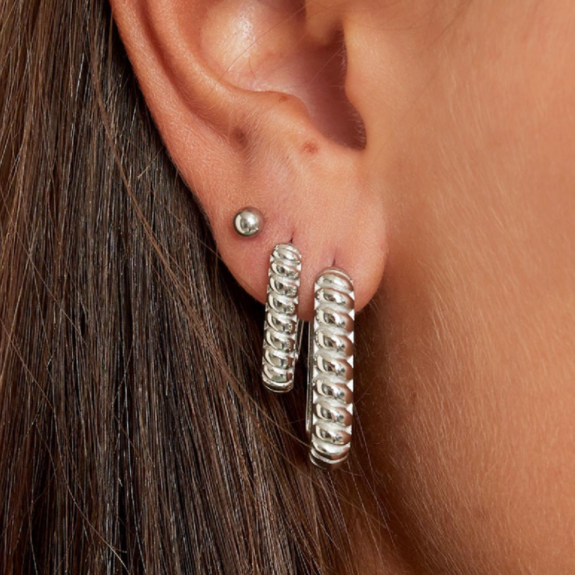 Rechthoekige oorbellen met baguette patroon | Zilverkleurig