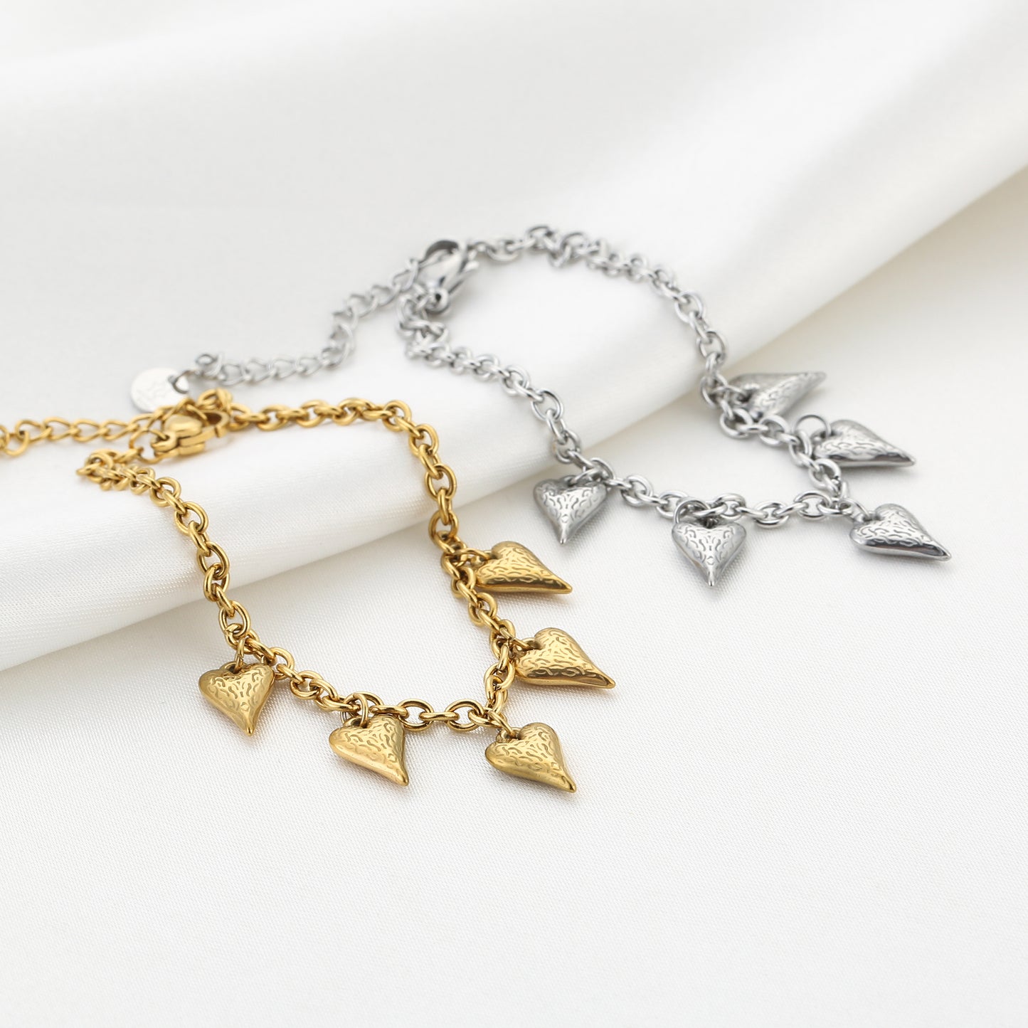 Bedelarmband met hartjes | Goudkleurig