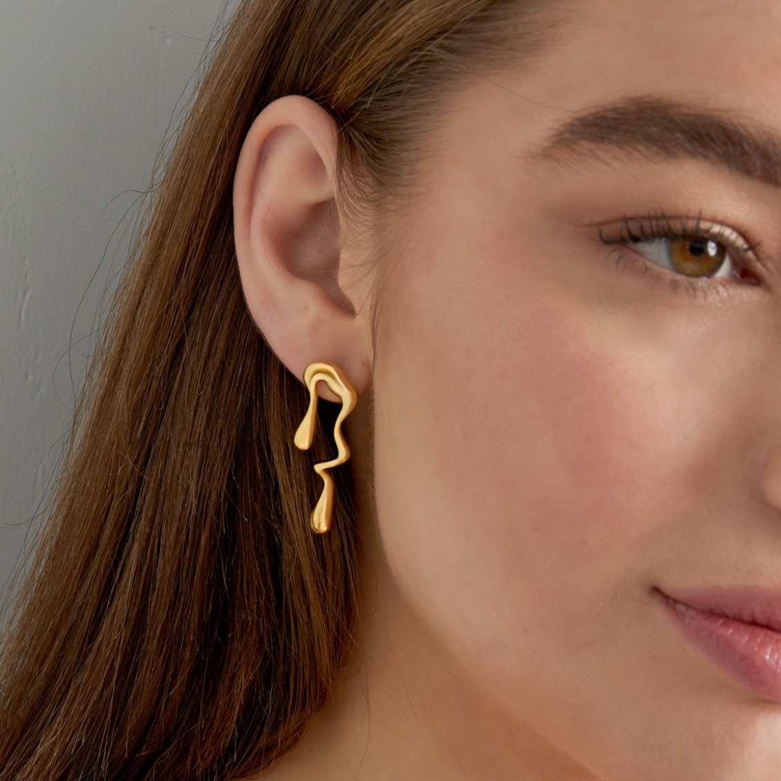 Statement oorbellen met druppels | Goudkleurig