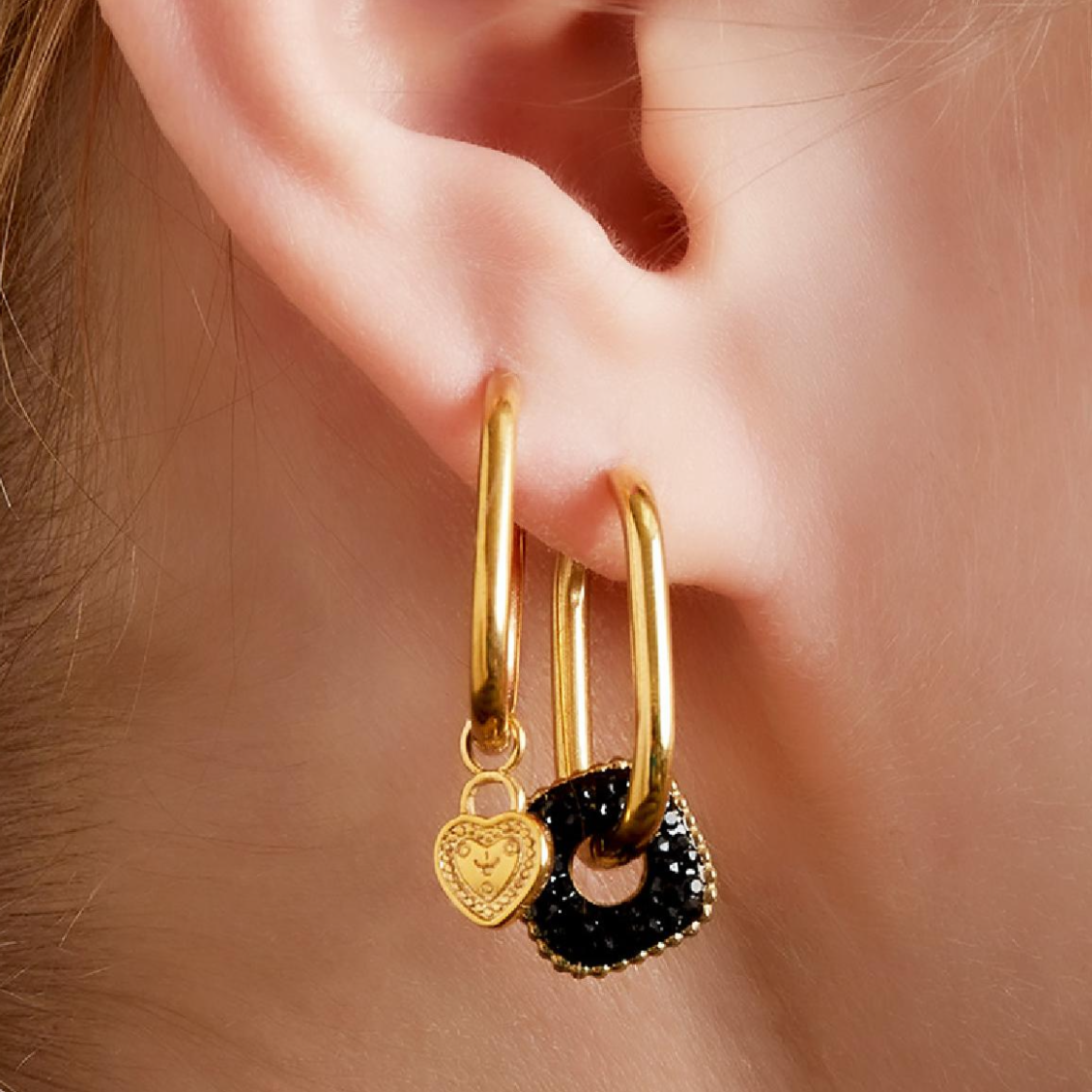 Oorbellen met kleine hartjes | Zilverkleurig