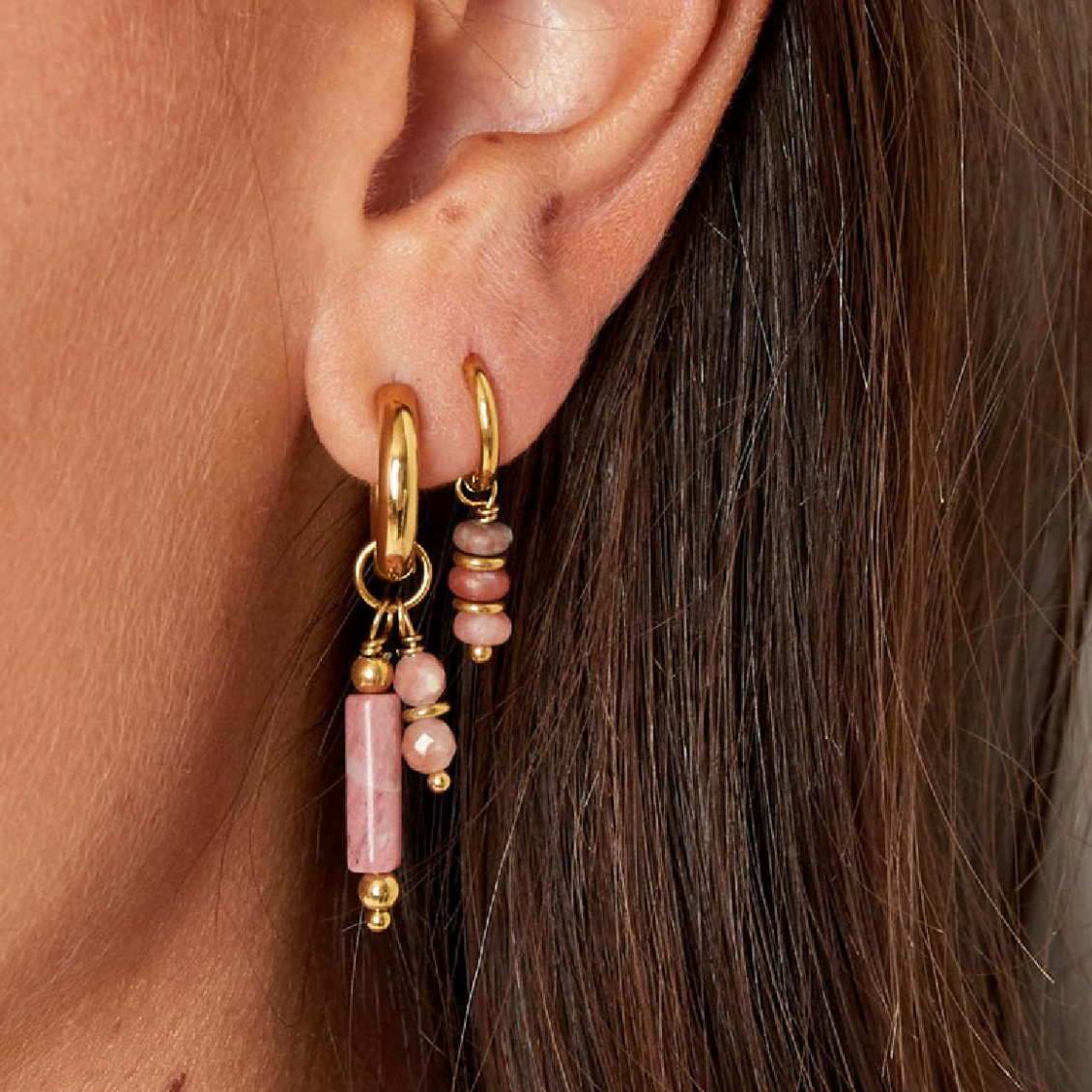 Oorbellen met roze steentjes | Goudkleurig