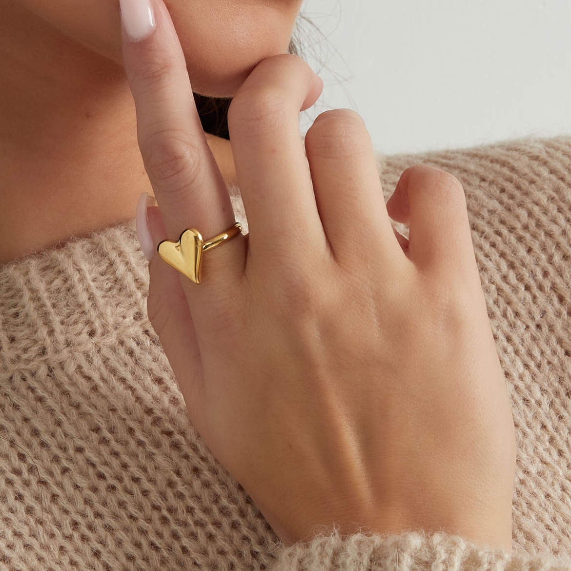 Ring met massief hartje | Goudkleurig