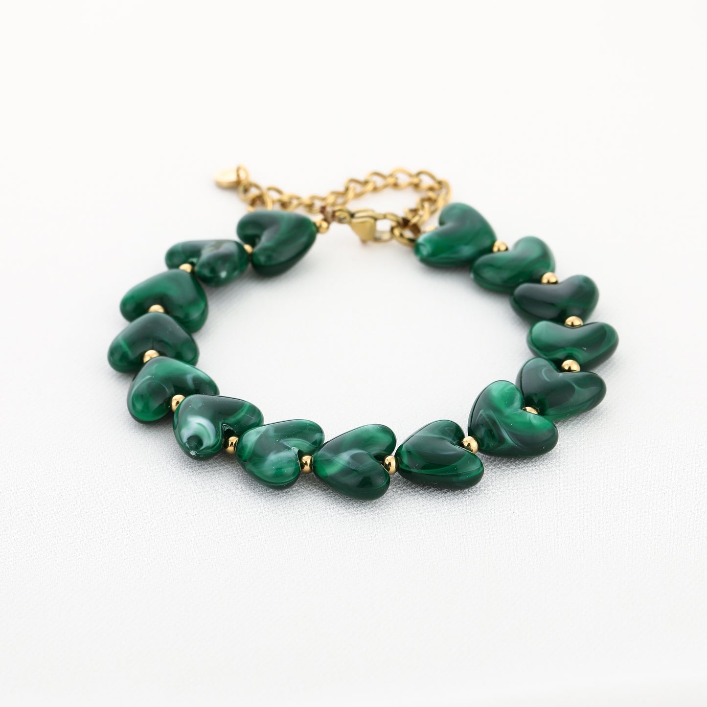 Kralen armband met hartjes | Goud & Donkergroen