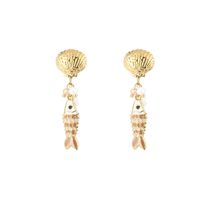 Oorbellen met beige visjes | Goudkleurig